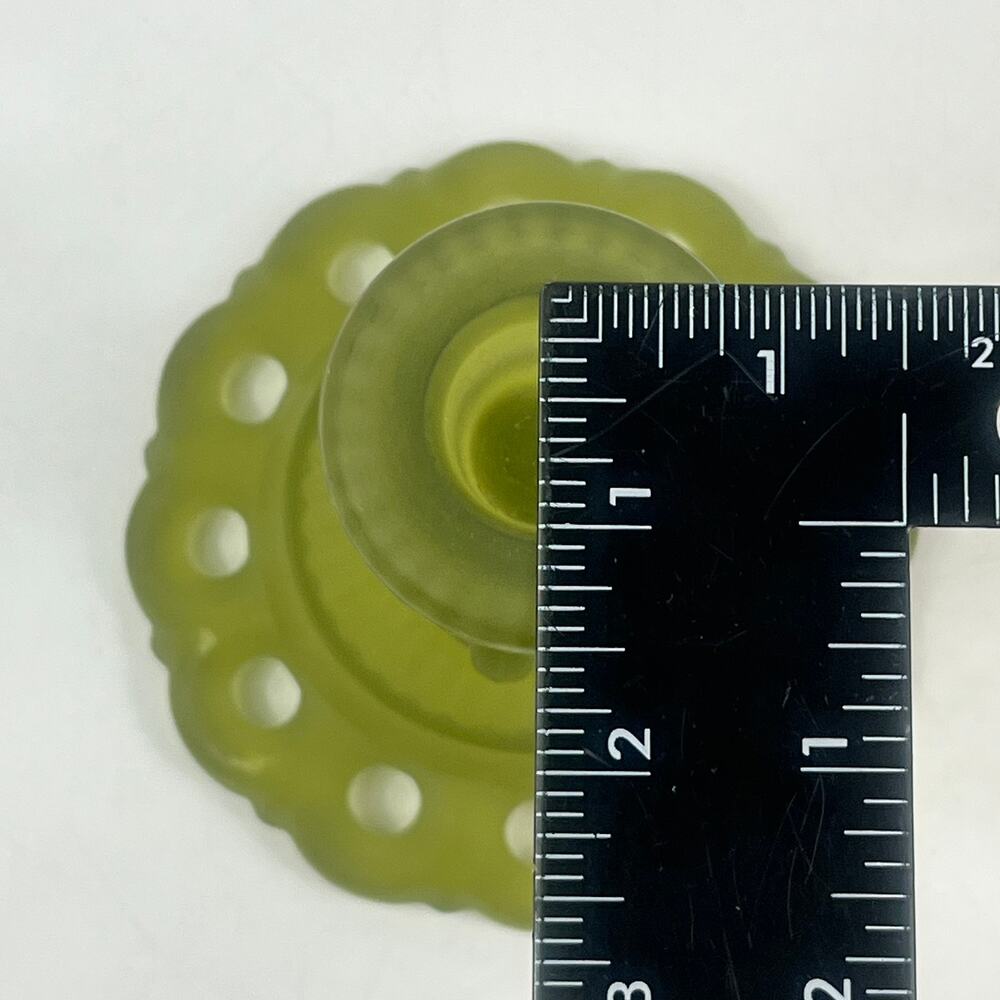 Vtg Westmoreland Doric Lace Olive Green Satin Glass Candlestick Holders Pair USA - Picture 6 of 6